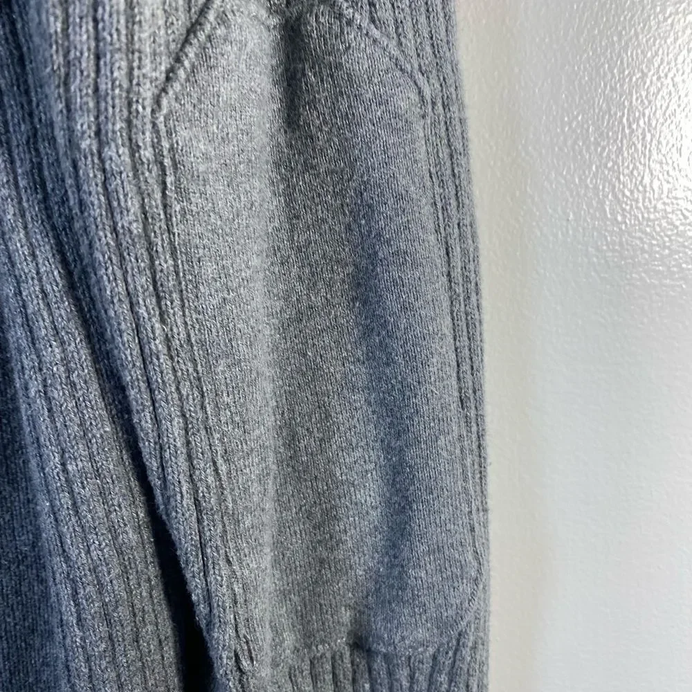 Express Men's V-Neck Sweater in Charcoal